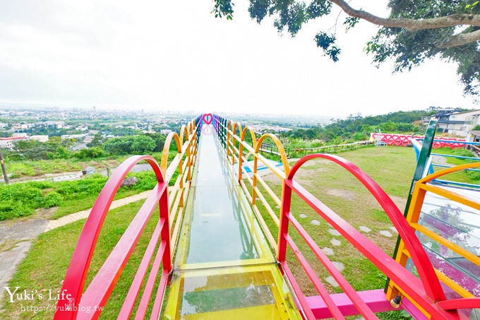 宜蘭員山親子景點【兔子迷宮景觀咖啡餐廳】浪漫天空步道再升級×全新沙坑溜滑梯×戲水池×粉紅樹屋~超棒夜景約會好去處! - yuki.tw