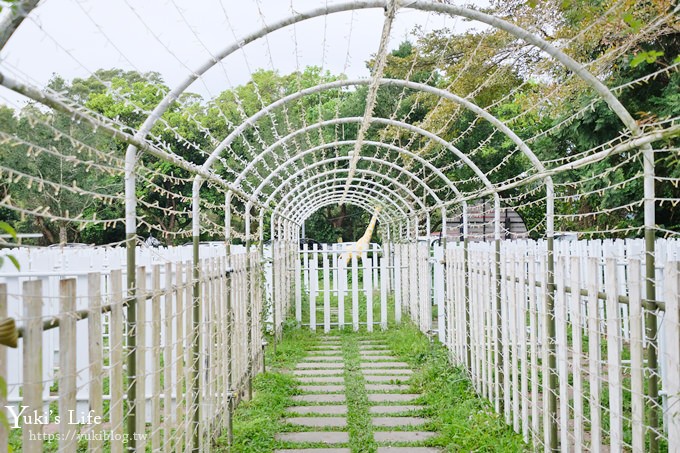 宜蘭員山親子景點【兔子迷宮景觀咖啡餐廳】浪漫天空步道再升級×全新沙坑溜滑梯×戲水池×粉紅樹屋~超棒夜景約會好去處! - yuki.tw