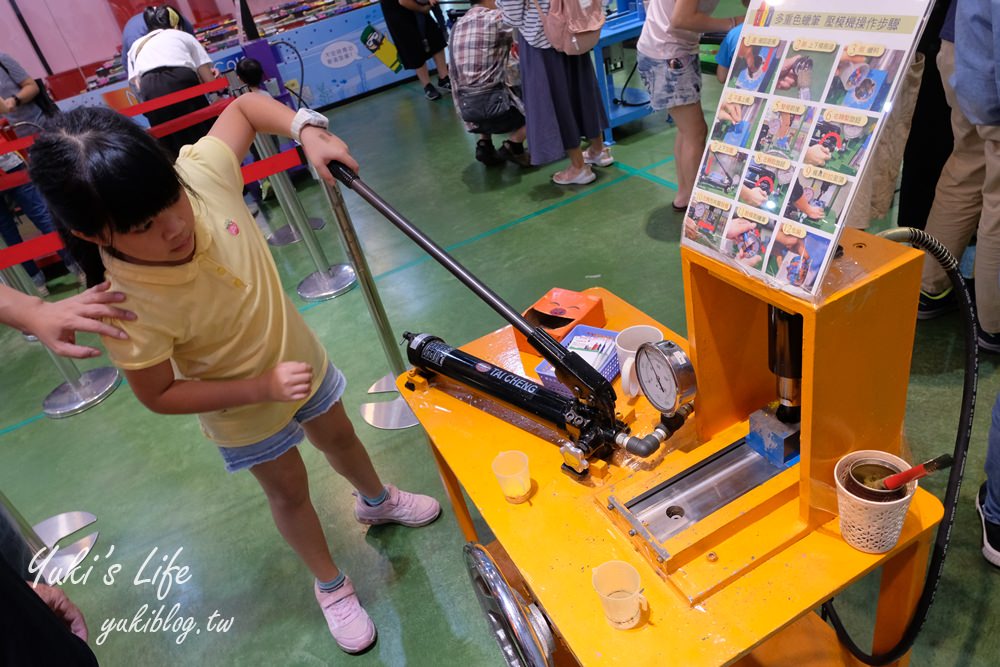 宜蘭蘇澳景點【蜡藝蠟筆城堡】蠟筆彩色筆DIY親子景點×亞洲室內最高彩虹溜滑梯(門票抵消費可買伴手禮／雨天室內景點) - yuki.tw