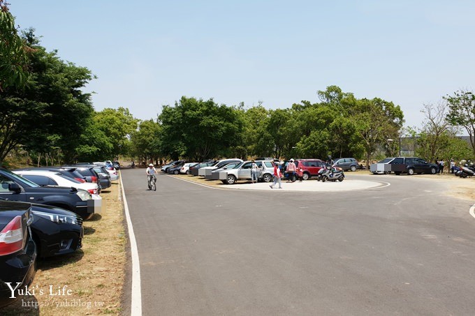 台中景點【大雅中科公園】三道山丘磨石子溜滑梯×沙坑、野餐、騎腳踏車親子景點 - yuki.tw