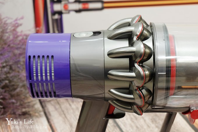 【Dyson Cyclone V10™無線吸塵器】60分鐘超強吸力～角落灰塵、頭髮通通不怕！輕巧好方便！ - yuki.tw