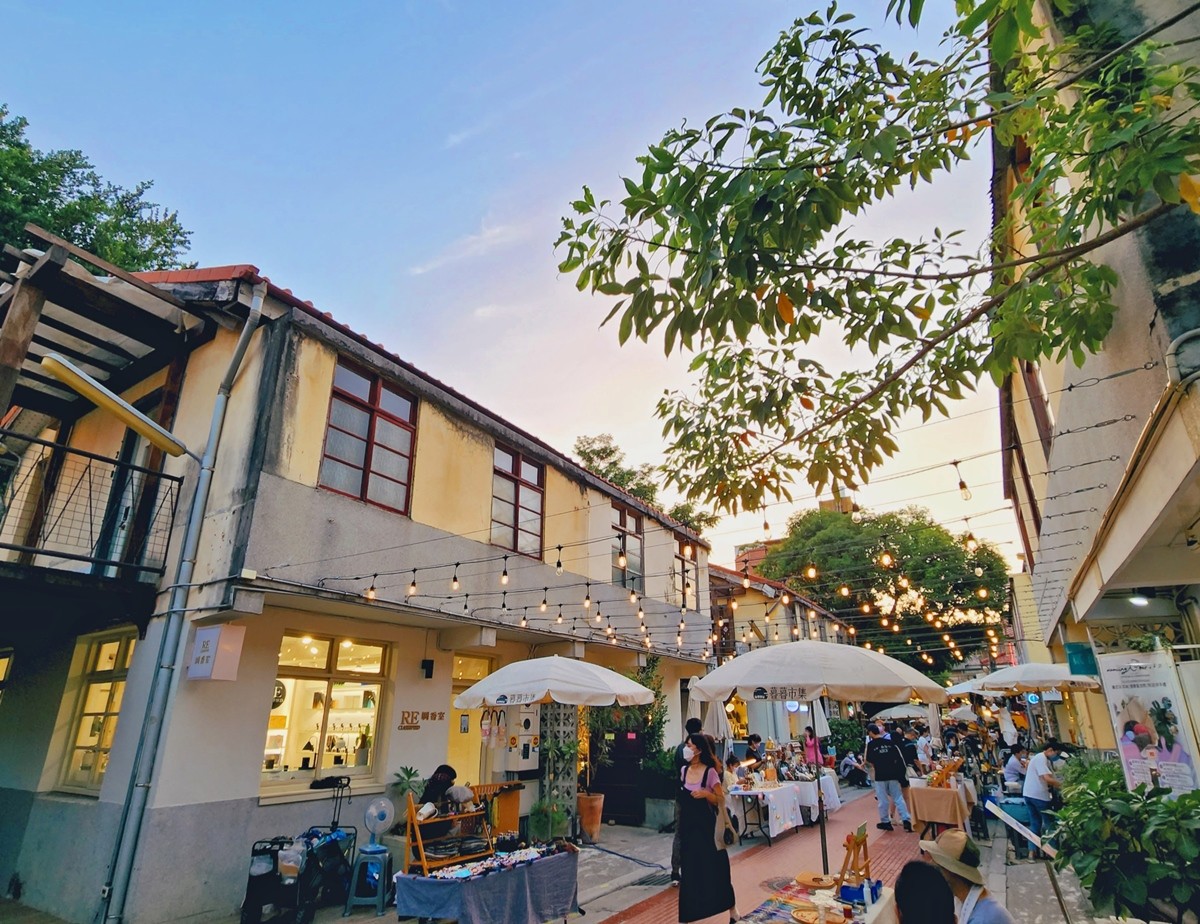 台中美食|旅禾泡芙之家|銅板價泡芙好爆漿，網美必拍夢幻甜點店 - yuki.tw