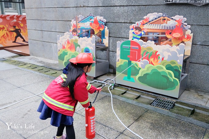 新竹景點【新竹市消防博物館】免費親子景點×小小消防員穿制服體驗滅火、救災3D彩繪牆～放假就來這裡玩！ - yuki.tw