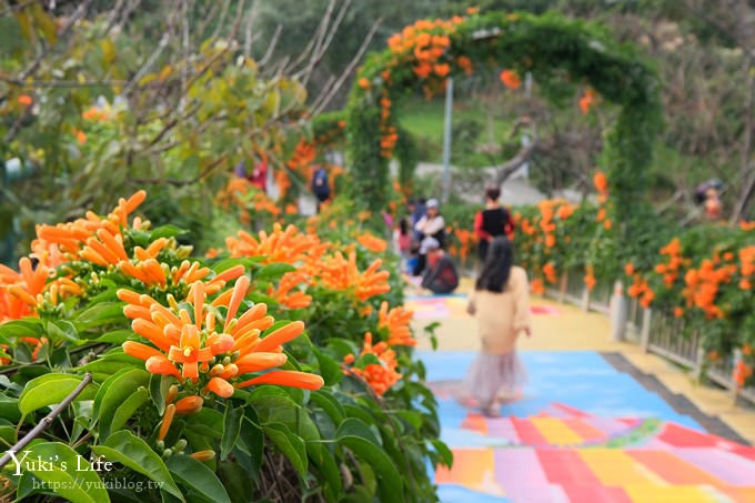 新北特色公園【鶯歌永吉公園】親子假日好去處！3D立體彩繪空橋、可愛公仔、野餐、溜滑梯、炮仗花 - yuki.tw