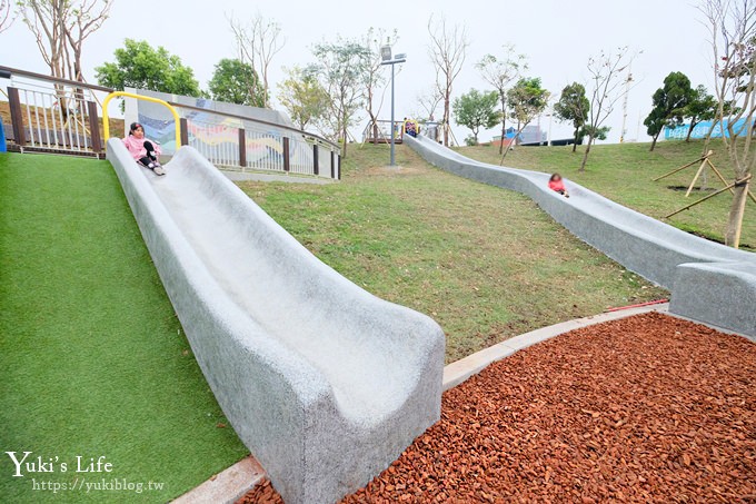 免費桃園親子景點【風禾公園】50公尺滾輪溜滑梯兒童冒險公園×7座溜滑梯加沙坑 - yuki.tw