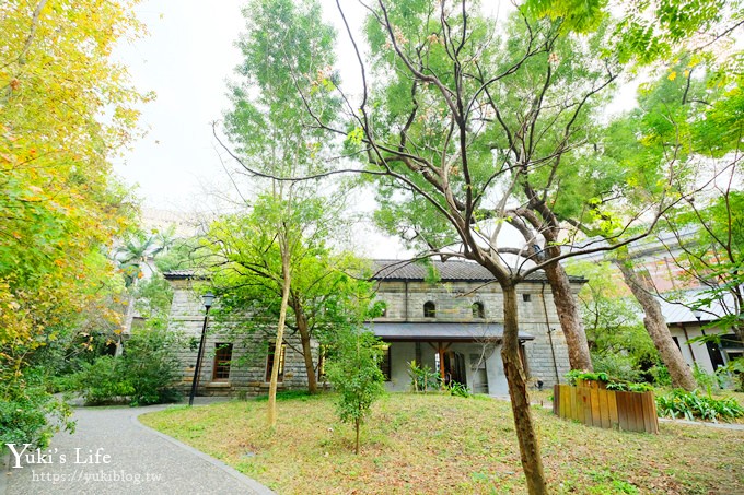 台北捷運親子景點【國立臺灣博物館南門園區】銅板價逛樟腦產業與南門工場常設展~戶外還有大水池和烏龜 - yuki.tw