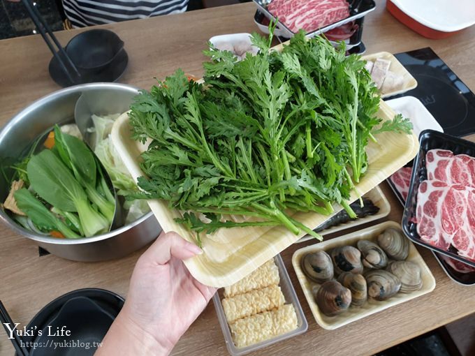 桃園美食【河馬水產】超猛海鮮超市現買現開火鍋×現撈龍蝦、帝王蟹超青 - yuki.tw