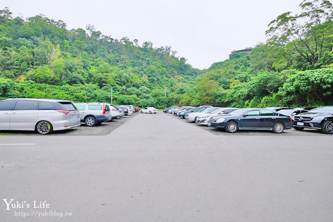 宜蘭礁溪景點》龍潭湖悠活園區，白色貨櫃屋免門票、大碗公溜滑梯野餐餵魚~ - yuki.tw