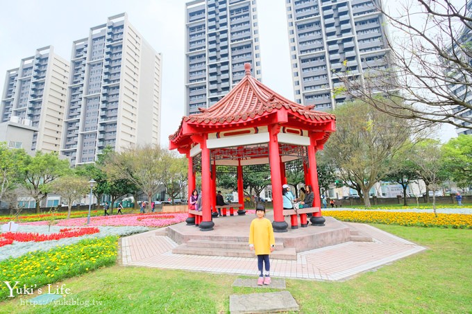 桃園親子景點【大溪埔頂公園】超美花海盛開×野餐好去處×大草皮溜滑梯×大溪老街順遊行程 - yuki.tw