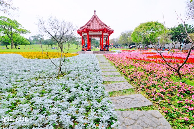 桃園親子景點【大溪埔頂公園】超美花海盛開×野餐好去處×大草皮溜滑梯×大溪老街順遊行程 - yuki.tw