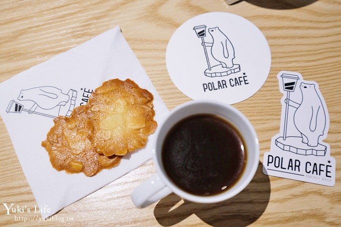 台北西門町美食【POLAR CAFE 】北極熊咖啡廳×浪漫戶外露台新開幕 - yuki.tw