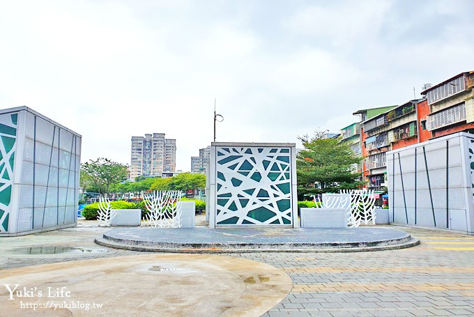 新北親子景點【中港大排親水公園】積木橋×立體彩繪拍照去！(交通、停車、拍照點攻略) - yuki.tw