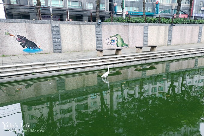 新北親子景點【中港大排親水公園】積木橋×立體彩繪拍照去！(交通、停車、拍照點攻略) - yuki.tw