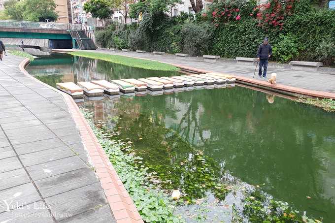 新北親子景點【中港大排親水公園】積木橋×立體彩繪拍照去！(交通、停車、拍照點攻略) - yuki.tw