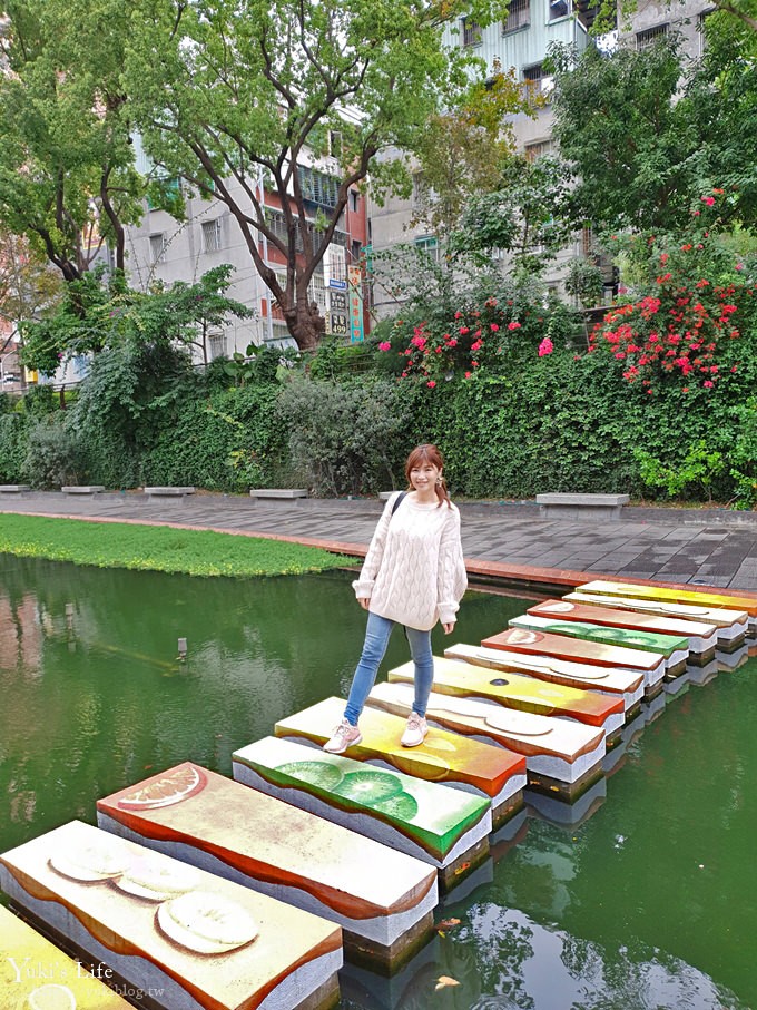 新北親子景點【中港大排親水公園】積木橋×立體彩繪拍照去！(交通、停車、拍照點攻略) - yuki.tw