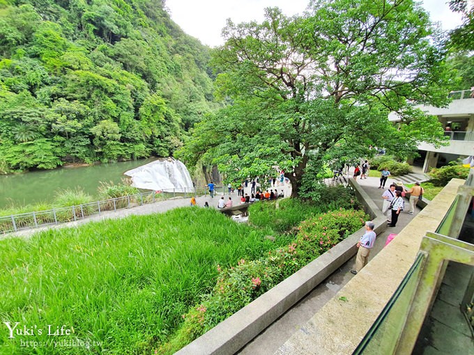 平溪支線鐵道一日遊 》祈福美食之旅～平溪老街、十分瀑布、猴硐貓村、天燈派出所～一次玩透透！ - yuki.tw