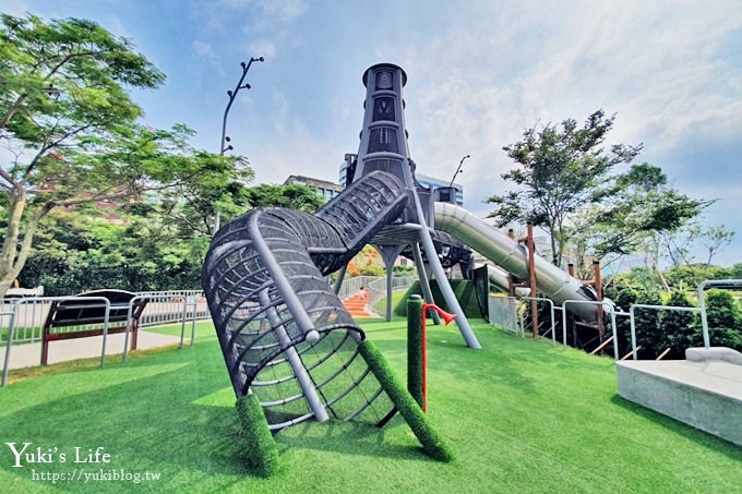 特色公園超好玩！華山大草原遊戲場～滑索、水沙世界、煙囪遊戲塔溜滑梯~親子野餐好去處！ - yuki.tw