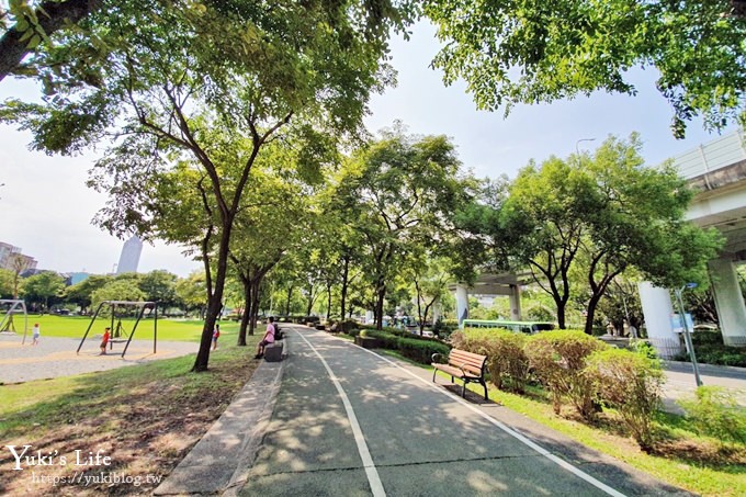 特色公園超好玩！華山大草原遊戲場～滑索、水沙世界、煙囪遊戲塔溜滑梯~親子野餐好去處！ - yuki.tw