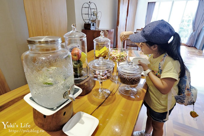 墾丁親子住宿推薦【海灣森林精品民宿】近白沙灣×原木風格質感海景飯店 - yuki.tw