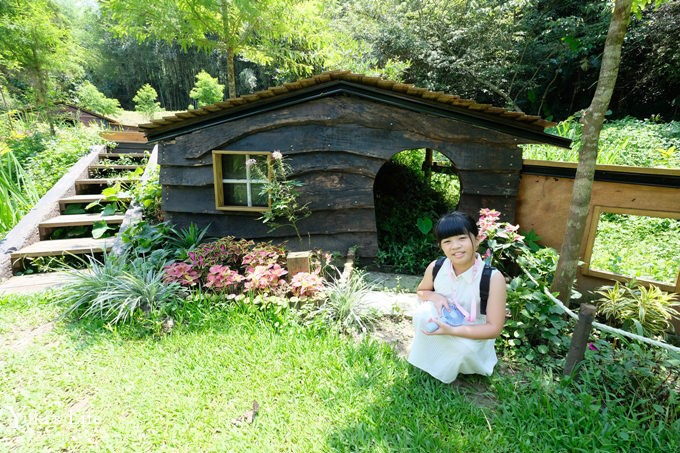 苗栗親子景點【卓也小屋】縮小版三義名勝、牛角村花園都在這兒×客家藍染體驗 - yuki.tw