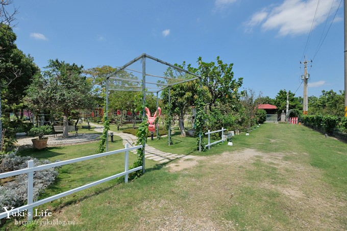 桃園景點【陽光莊園】親子寵物草皮景觀餐廳×貨櫃屋美拍好去處！ - yuki.tw