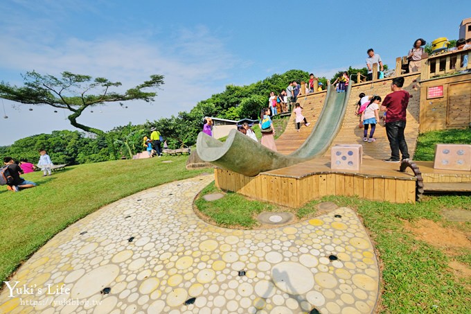 南投親子景點【星月天空夜景景觀餐廳】草泥馬×U型溜滑梯×鸚鵡秀表演 - yuki.tw