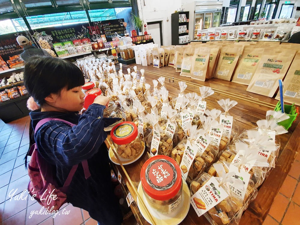 桃園親子景點【春天農場】異國風情浪漫森林~餵動物、落羽松、賞櫻花、烤肉、好吃麵包下午茶 - yuki.tw