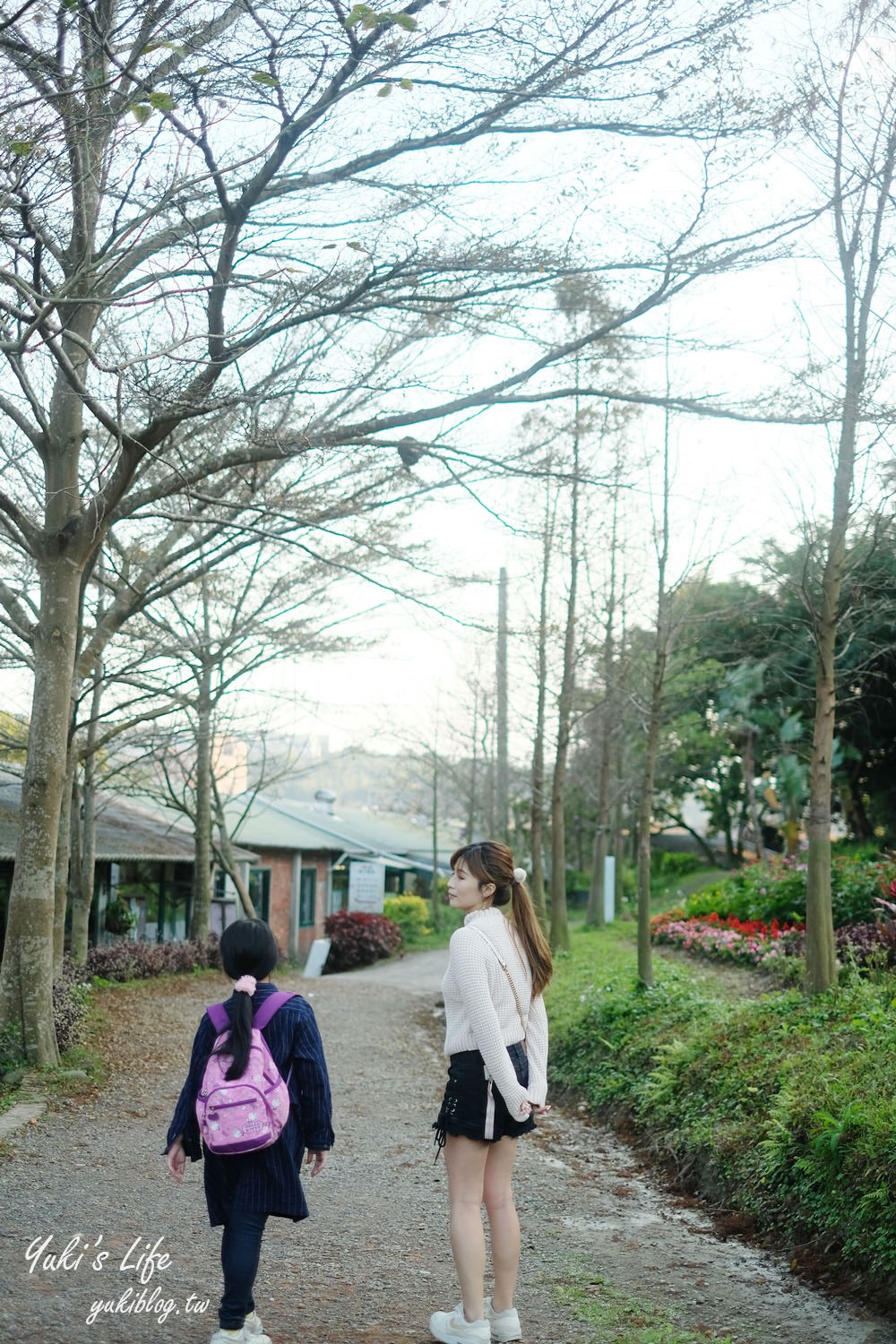 桃園親子景點【春天農場】異國風情浪漫森林~餵動物、落羽松、賞櫻花、烤肉、好吃麵包下午茶 - yuki.tw