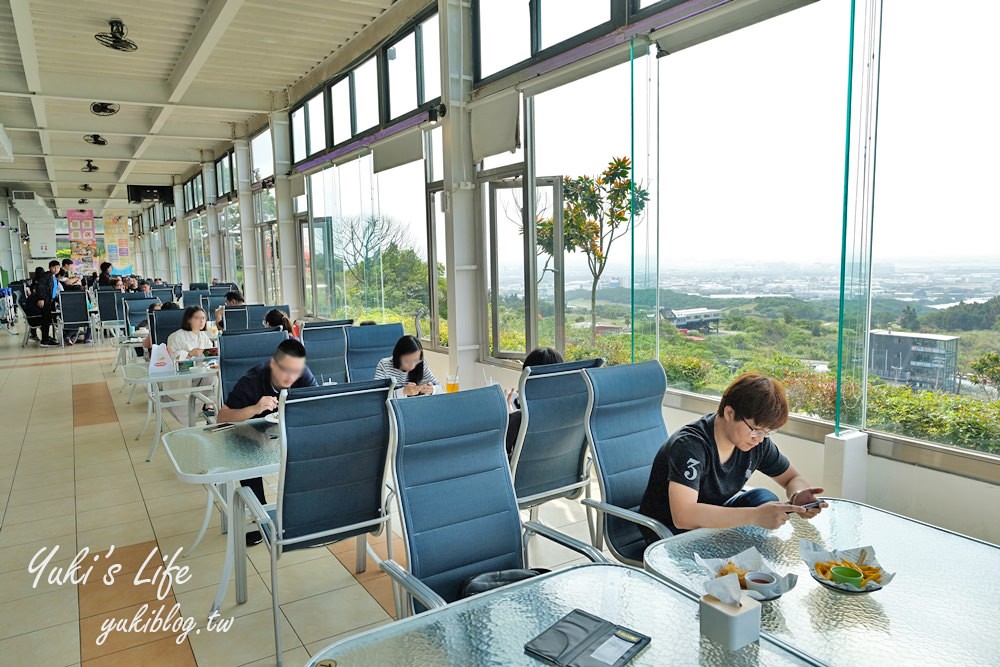 桃園親子景點【海灣星空】月亮鞦韆海景飛機景觀餐廳×迷你馬×大古山夜景超浪漫(暫停營業) - yuki.tw