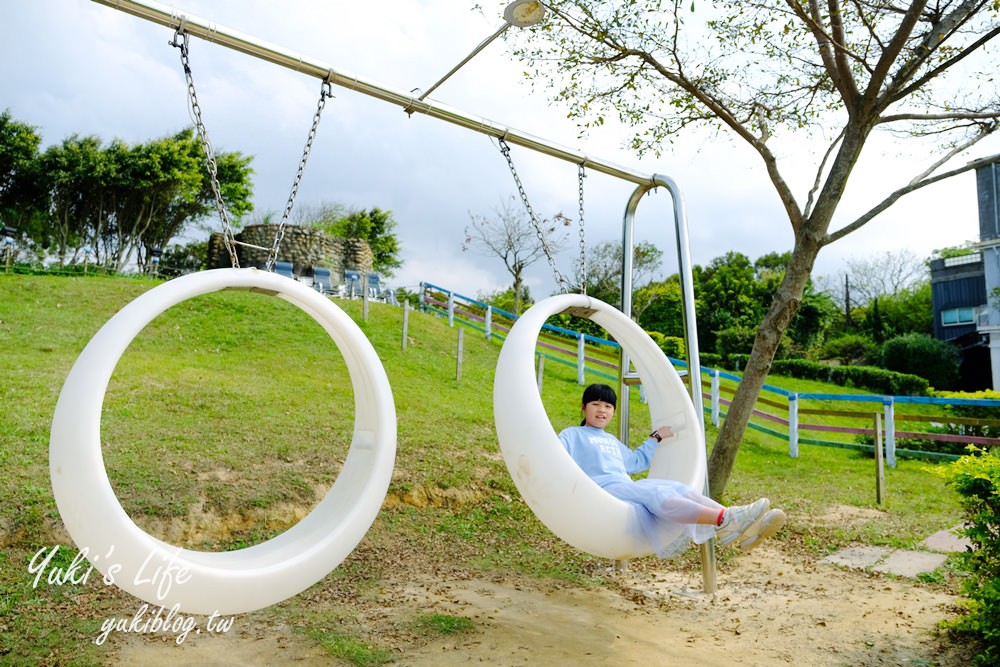 桃園親子景點【海灣星空】月亮鞦韆海景飛機景觀餐廳×迷你馬×大古山夜景超浪漫(暫停營業) - yuki.tw