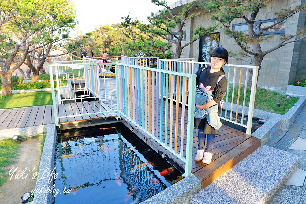 新竹美食景點【卡菲努努】竹東景觀餐廳×親子聚餐賞夜景提案！小動物×戶外庭園餵魚～ - yuki.tw