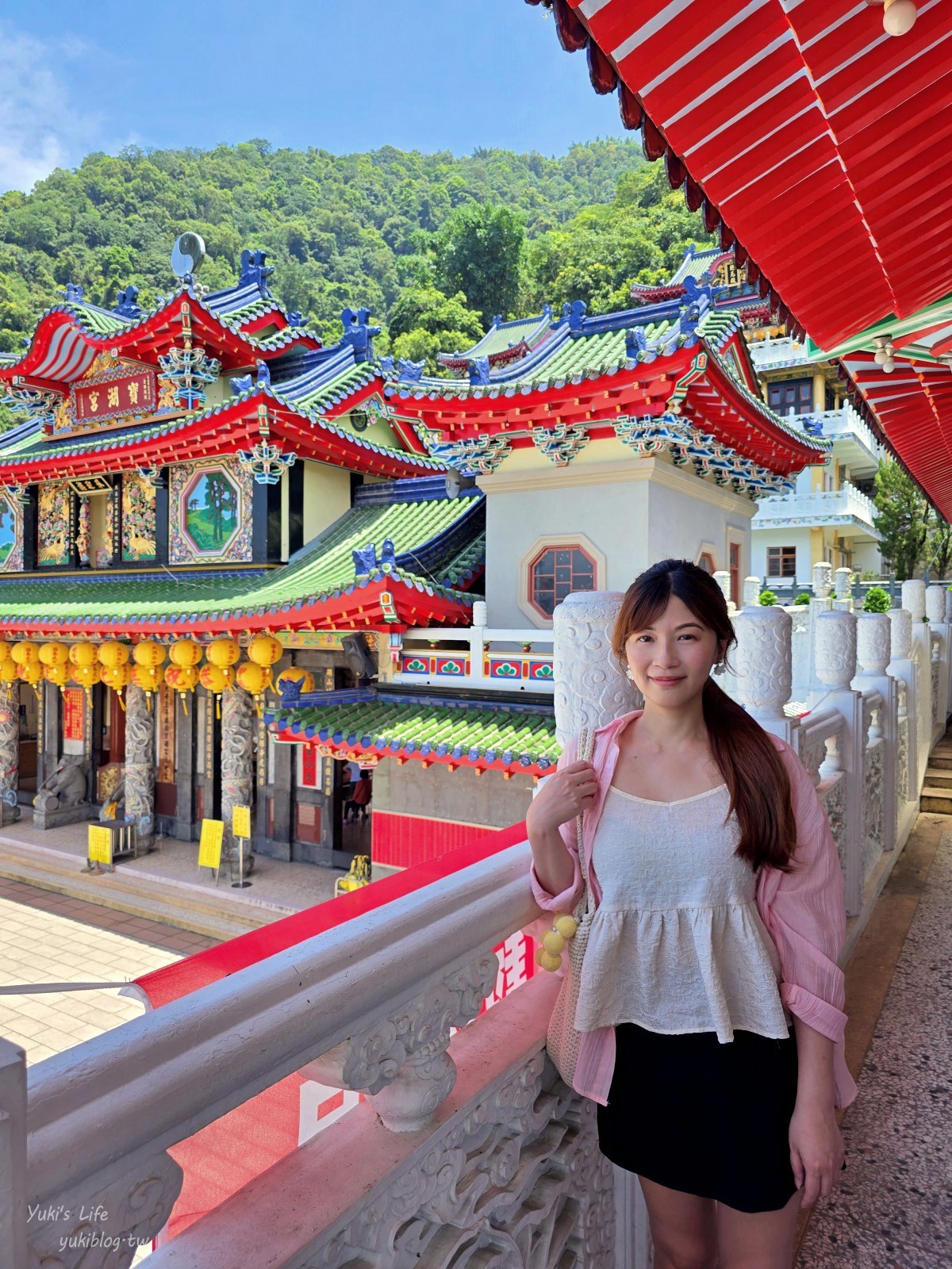 20250812142015_0_7c49f8 南投埔里景點｜寶湖宮天地堂地母廟：絕美仙境感，IG打卡白色階梯必拍！