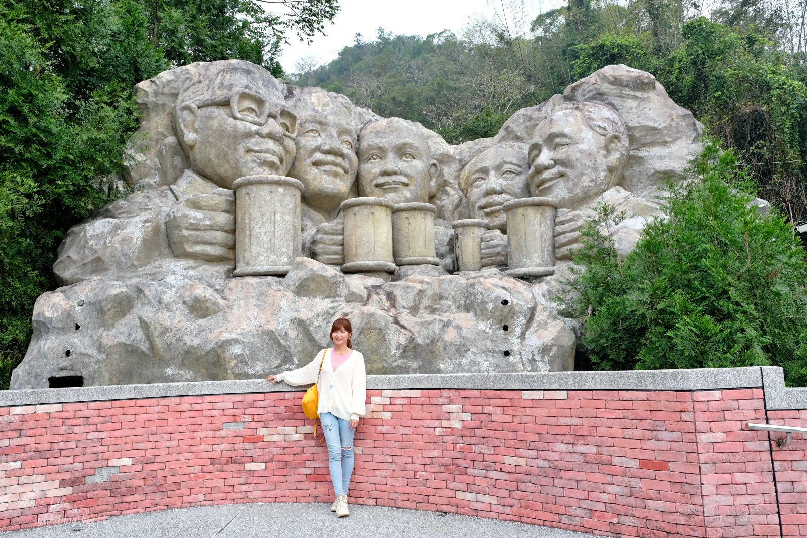 20250910184052_0_c89bd8 南投埔里免費景點：大黑松小倆口元首館，巨型3D西洋棋歐式城堡，伴手禮休憩點！