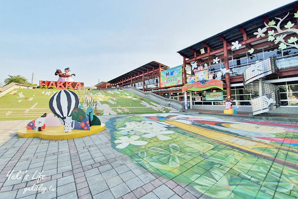 親子景點【桃園市客家文化館】賞油桐花×3D彩繪×公園散步餵魚好去處！ - yuki.tw