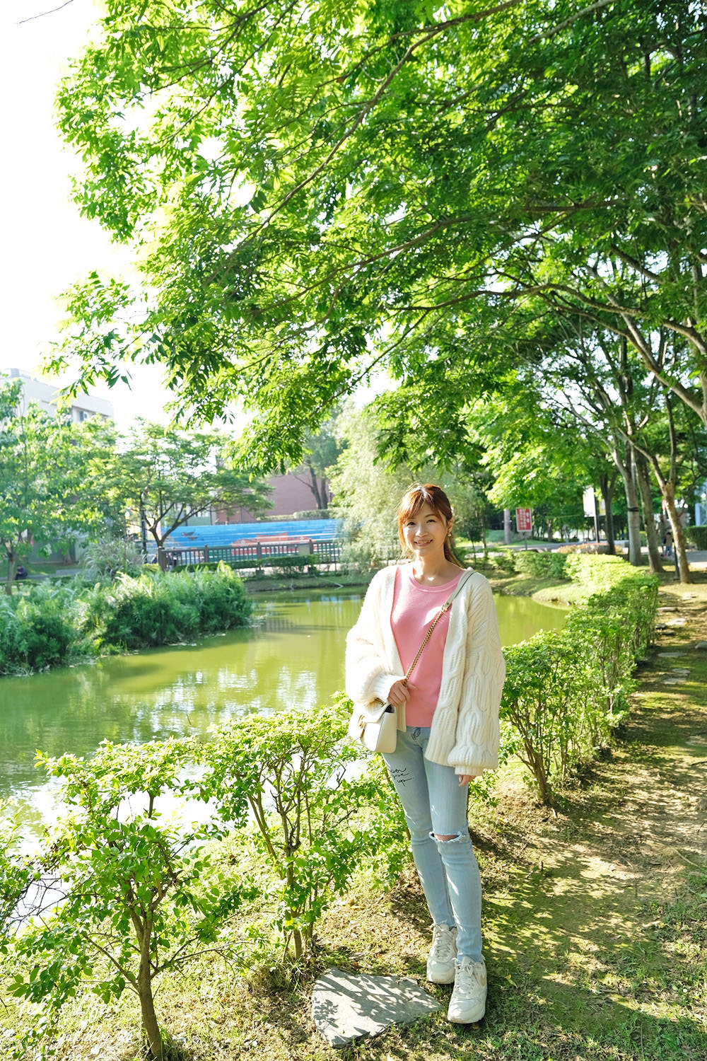 親子景點【桃園市客家文化館】賞油桐花×3D彩繪×公園散步餵魚好去處！ - yuki.tw