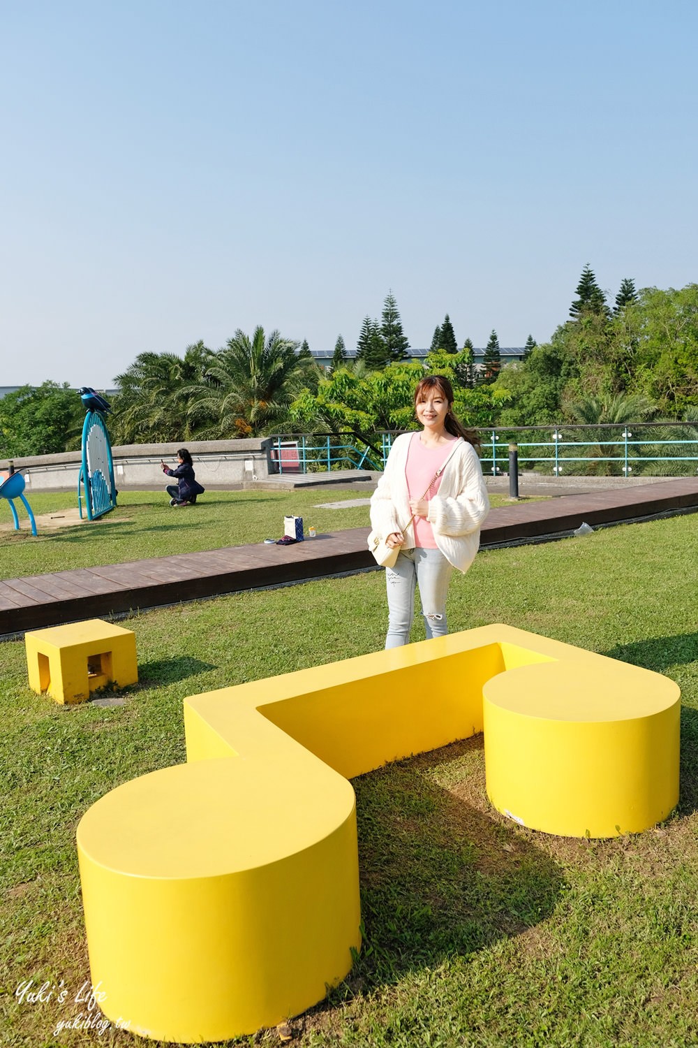 親子景點【桃園市客家文化館】賞油桐花×3D彩繪×公園散步餵魚好去處！ - yuki.tw