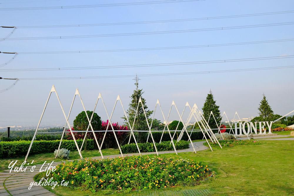 新竹湖口夜景餐廳【夏季三角景觀咖啡廳】戶外浪漫造景賞夕陽×大草皮好療癒 - yuki.tw