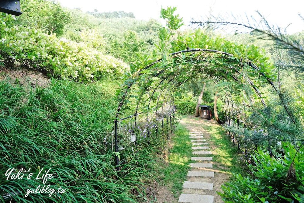 桃園美食》丸山咖啡，浪漫景觀餐廳，草皮溜滑梯親子好去處！ - yuki.tw