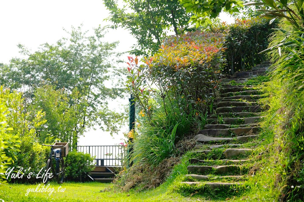 桃園美食》丸山咖啡，浪漫景觀餐廳，草皮溜滑梯親子好去處！ - yuki.tw