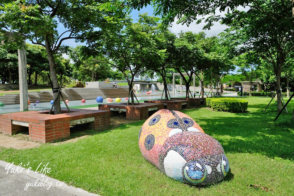 新北景點【鶯歌陶瓷博物館】免費玩沙親子好去處！室內吹冷氣做陶藝DIY！ - yuki.tw