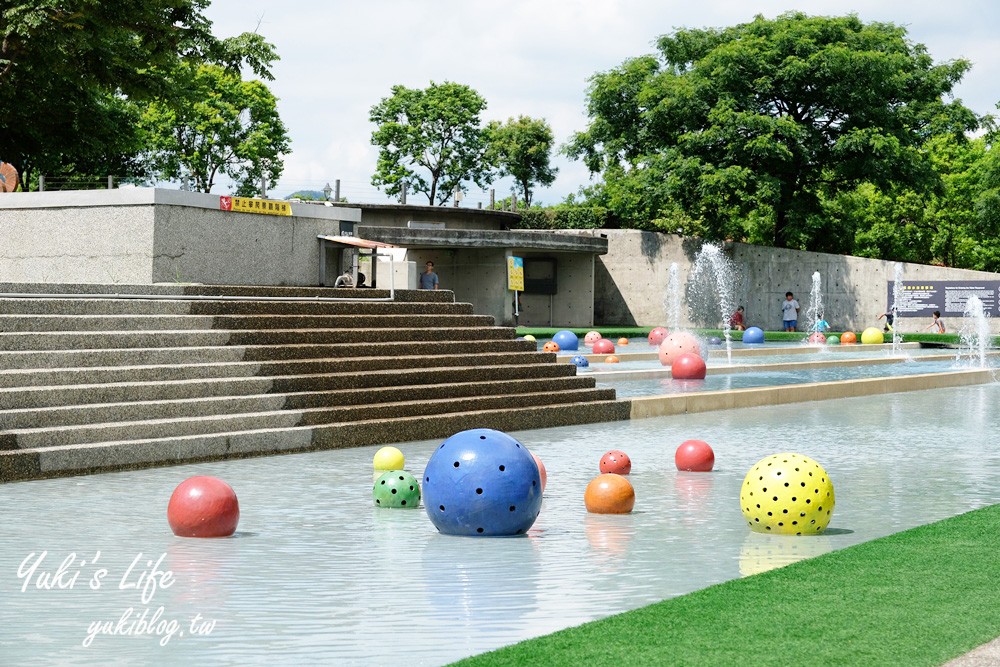 新北景點【鶯歌陶瓷博物館】免費玩沙親子好去處！室內吹冷氣做陶藝DIY！ - yuki.tw