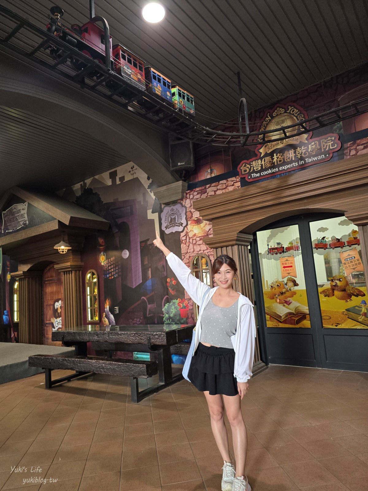 20251112132309_0_dcbd4f 彰化┃台灣優格餅乾學院┃走進餅乾魔法世界！免費咖啡好大心，餅乾試吃、DIY、城堡外觀超好拍