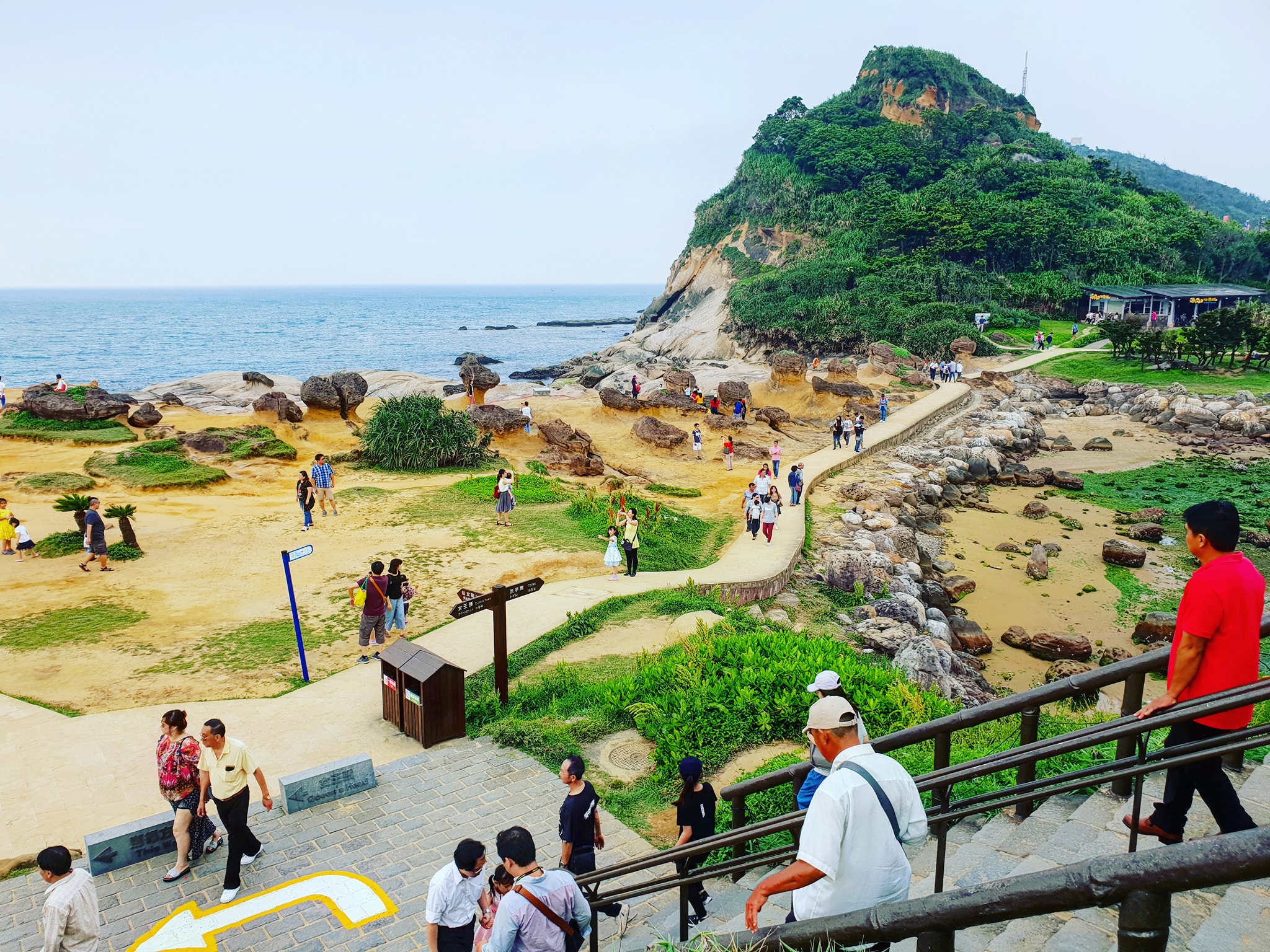 【北海岸東北角景點】親子一日遊行程超豐富！IG網美照、玩水抓螃蟹~從早玩到晚！ - yuki.tw