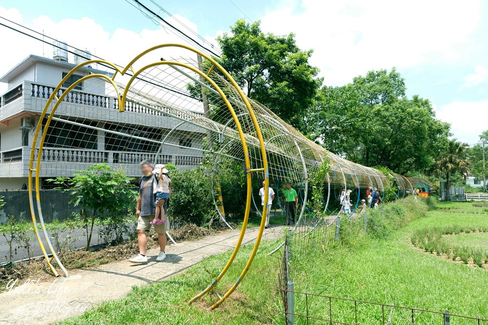 桃園大溪親子景點【富田花園農場】餵草泥馬餵小豬 浪漫水晶教堂 草泥馬冰棒 - yuki.tw