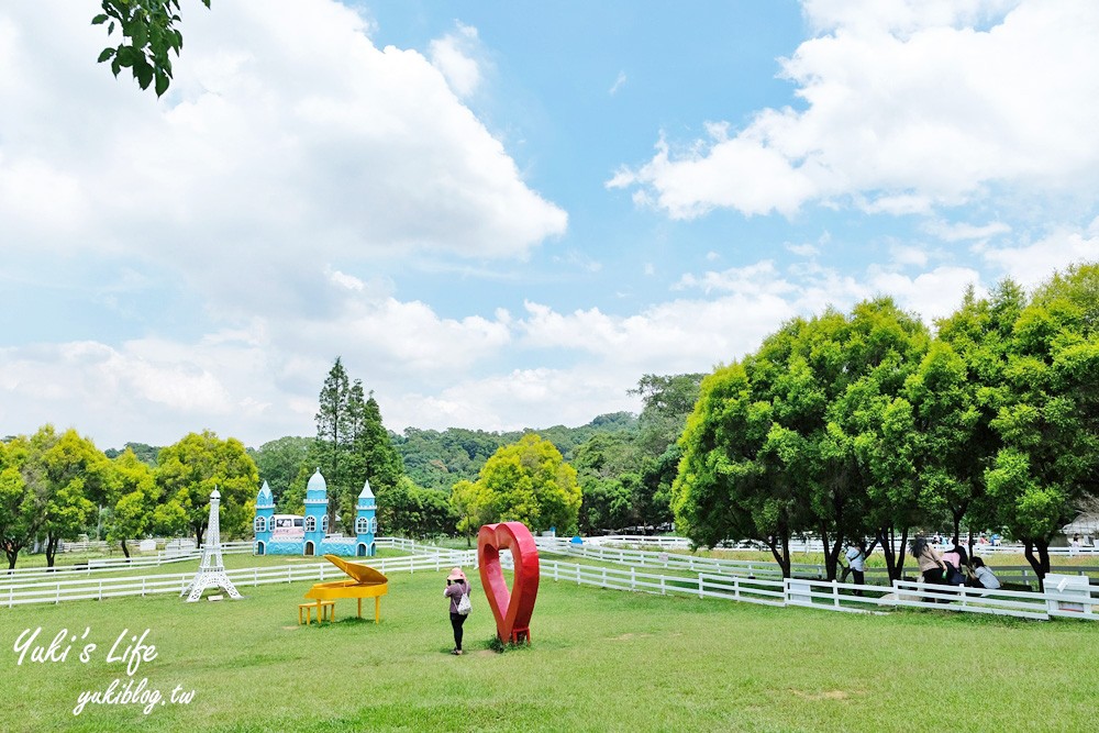 桃園大溪親子景點【富田花園農場】餵草泥馬餵小豬 浪漫水晶教堂 草泥馬冰棒 - yuki.tw