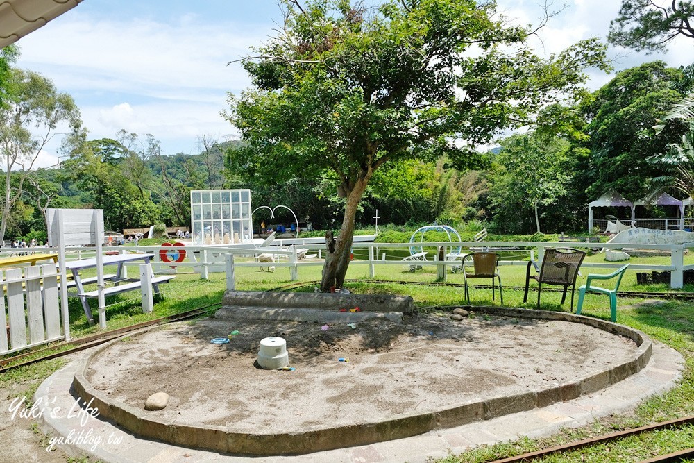 桃園大溪親子景點【富田花園農場】餵草泥馬餵小豬 浪漫水晶教堂 草泥馬冰棒 - yuki.tw