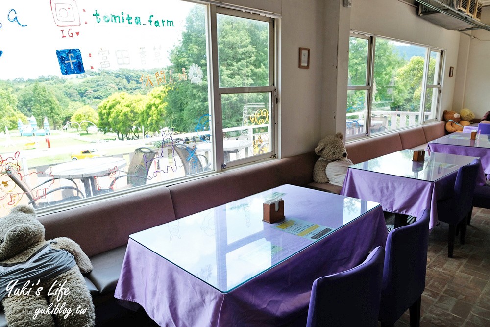 桃園大溪親子景點【富田花園農場】餵草泥馬餵小豬 浪漫水晶教堂 草泥馬冰棒 - yuki.tw