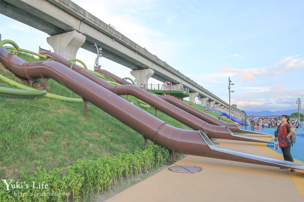 台北親子景點┃新北大都會公園「熊猴森樂園」全台最大31座溜滑梯！捷運三重站特色公園 - yuki.tw