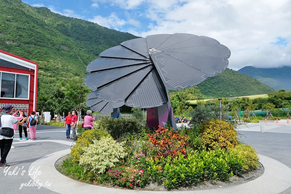 花蓮景點【台泥DAKA園區】免費休憩好去處！無限符號水舞秀、超強7-11、星巴克 - yuki.tw