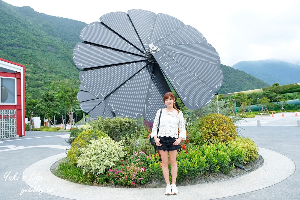 花蓮景點【台泥DAKA園區】免費休憩好去處！無限符號水舞秀、超強7-11、星巴克 - yuki.tw